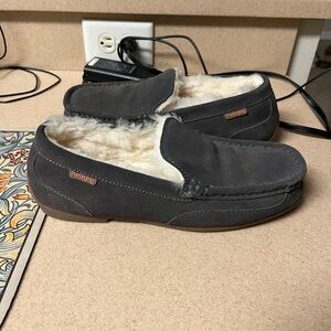 Parfeying Men's Indoor Outdoor Sheepskin Moccasins Slippers Memory Foam Shoes 8